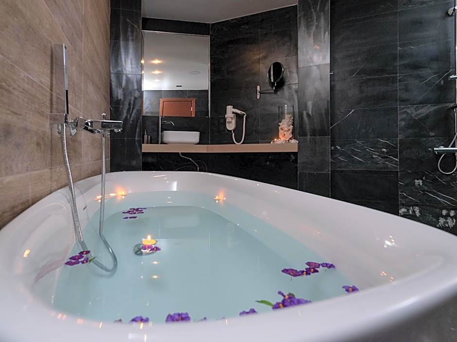 Eva Mare Hotel & Suites - Adults only