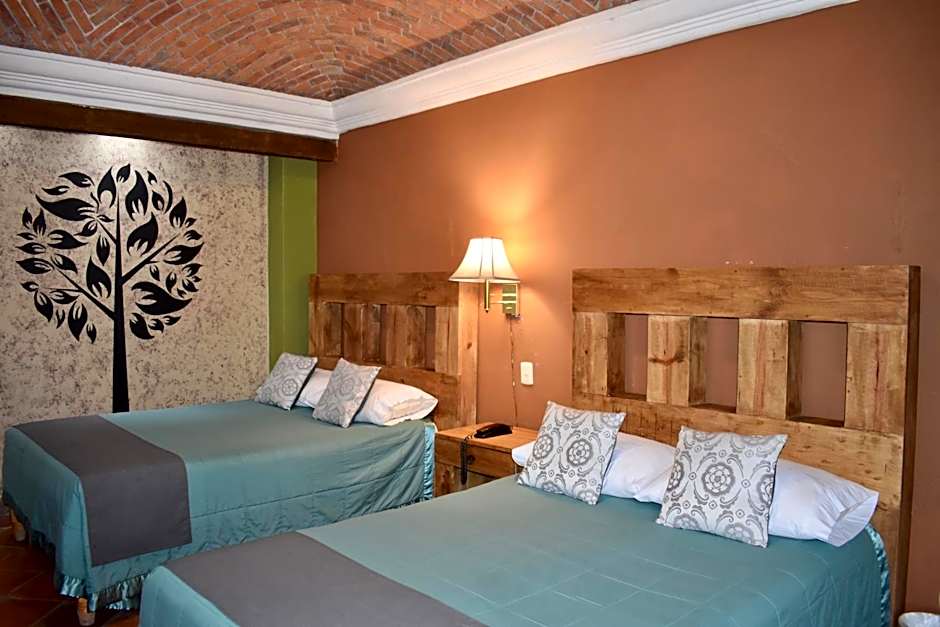Hotel Ana Catalina and Suites