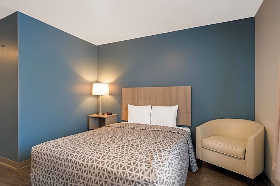 WoodSpring Suites Grand Rapids Kentwood