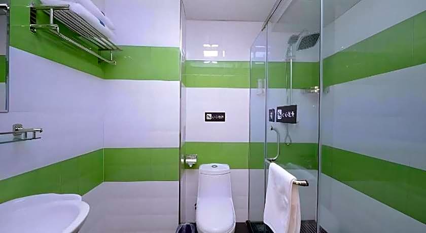 7 Days Inn Harbin West Station Wanda Plaza