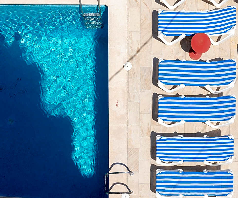 4U Miranda - Adults Only