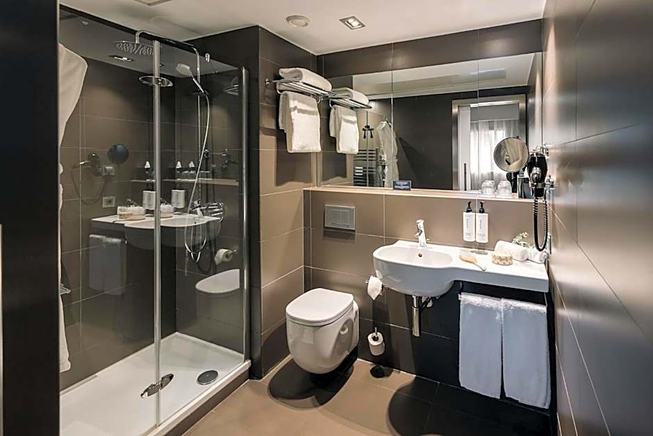 voco Madrid Retiro By IHG