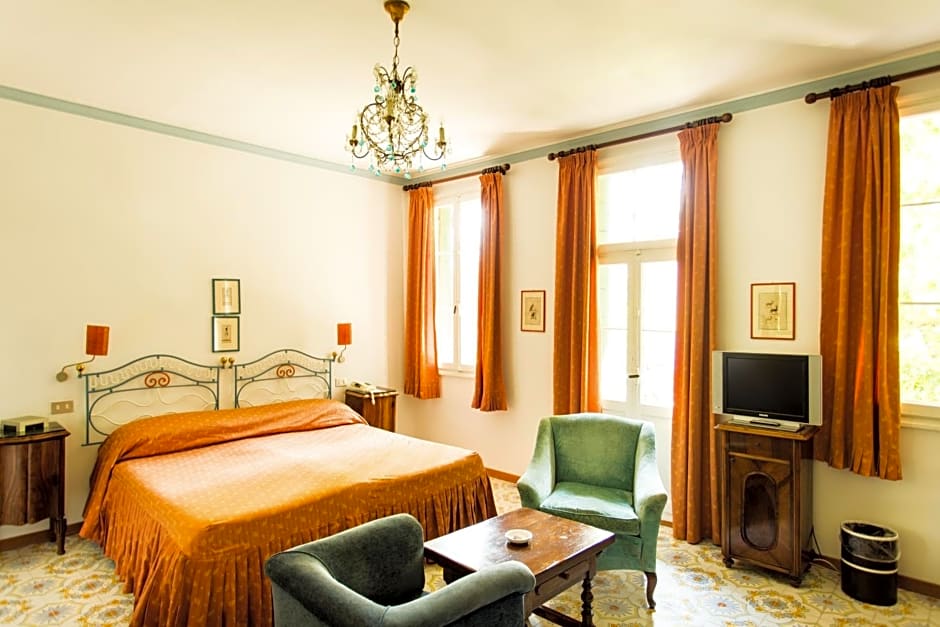 Residenza d'Epoca Albergo Quattro Fontane
