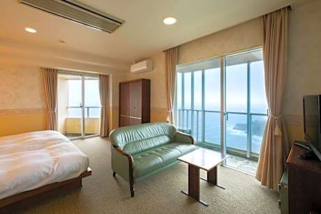 Twin Room with Sea View