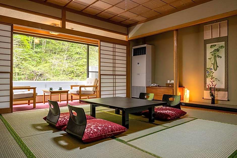 Nikko Nationalpark Kawamata Onsen KURA