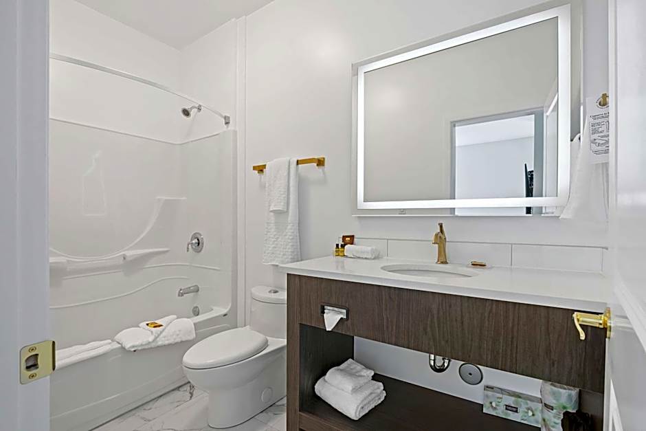 Crown Columbia Hotel, BW Premier Collection