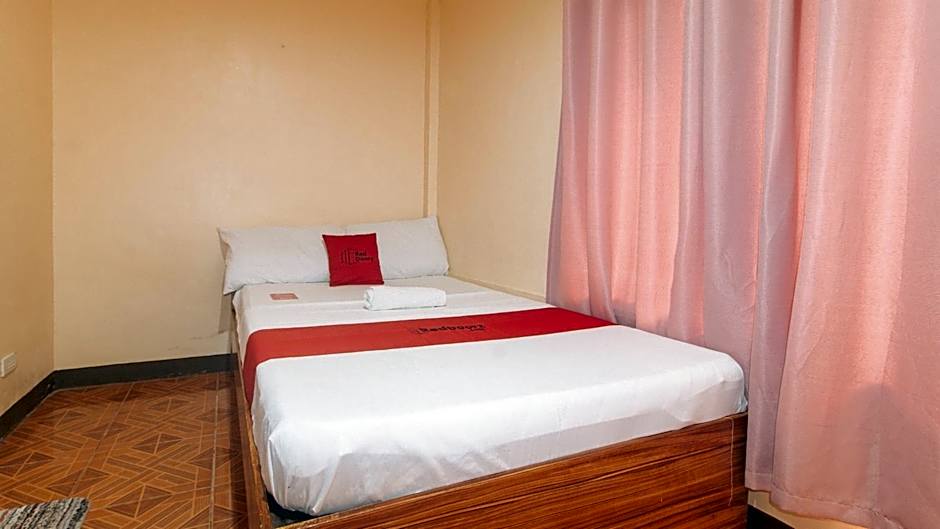 RedDoorz at Casa Buena Dormitel Davao City