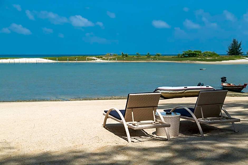 Angkana Bungalows adults only