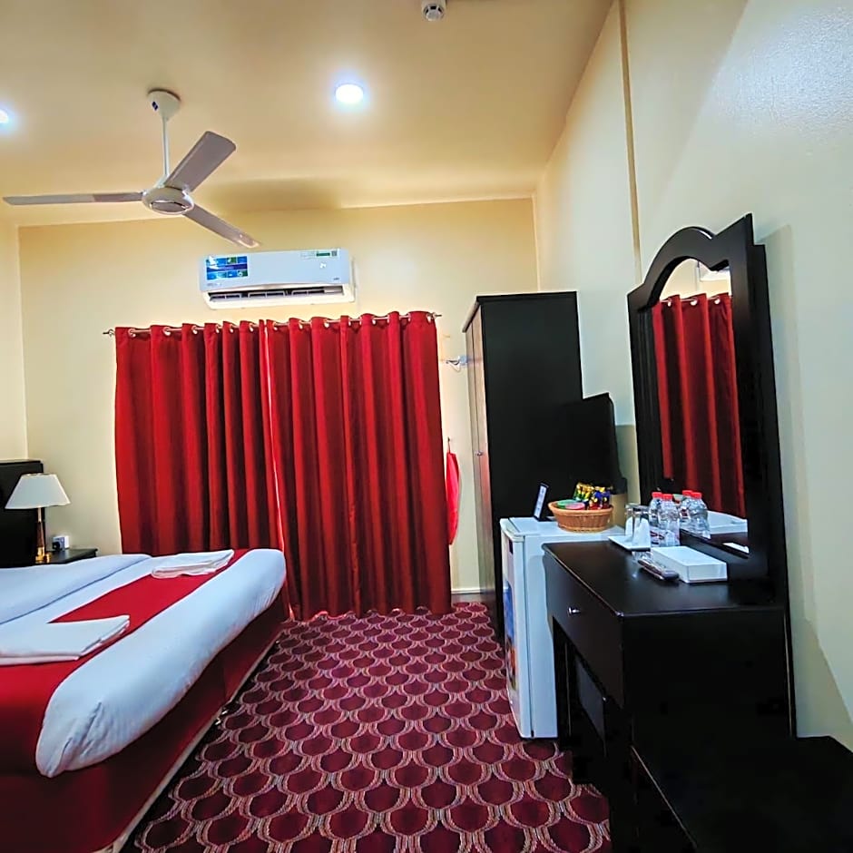 Dana Hotel