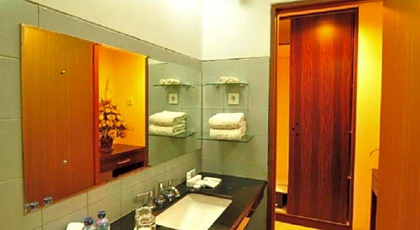 Aston Ketapang City Hotel