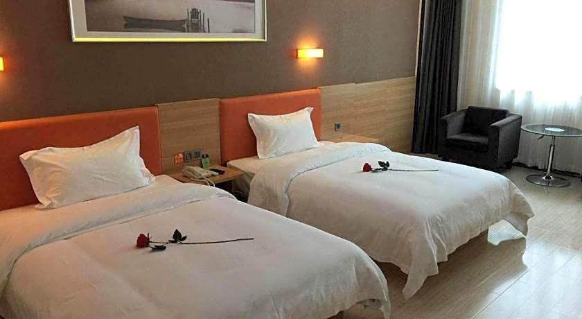 7 Days Premium Lintao City Golden Street Shopping Plaza Branch