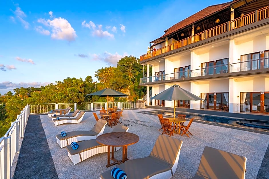 Samuh Sunset Nusa Penida by Pramana Villas