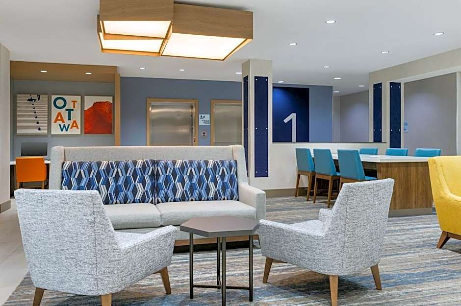 Holiday Inn Express & Suites Ottawa East-Orleans By IHG