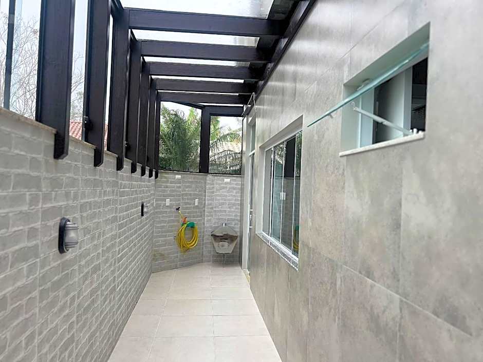 Aconchegante! Apto à 250 metros do mar! ZU01H