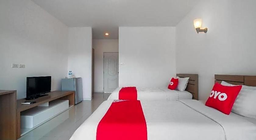 Super OYO 662 Malee Bunga Hotel