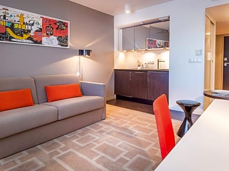 1-Bedroom Apartment with Balcony