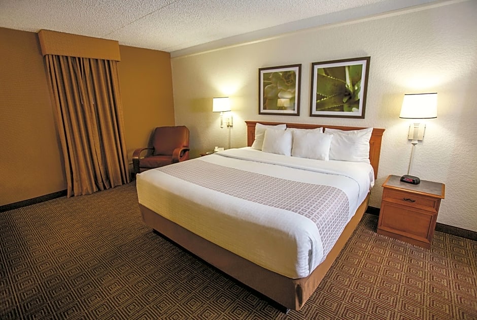 Travelodge by Wyndham Mobile