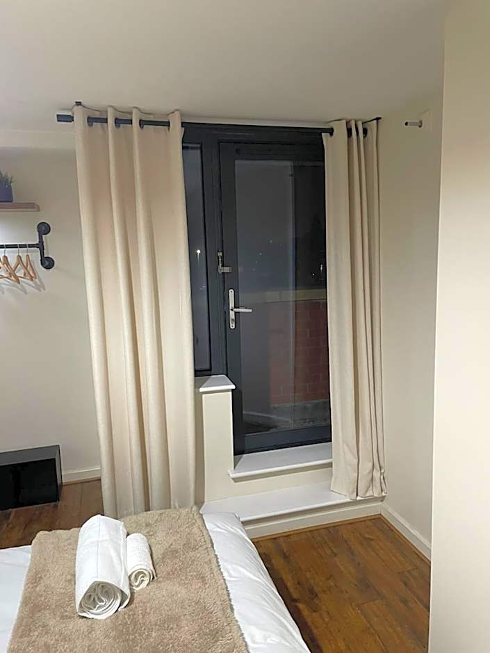 Luxury 1 or 2 bedroom Apartment Birmingham City Centre