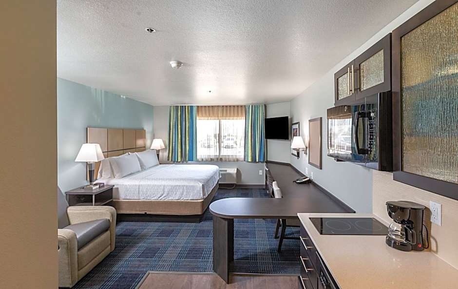 Candlewood Suites Ontario Convention Center