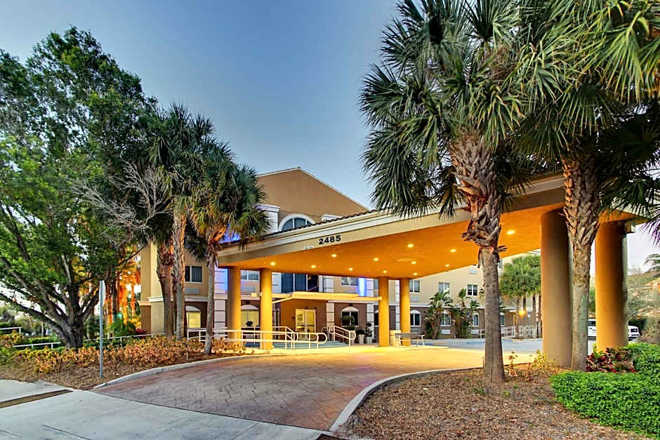 Holiday Inn Express West Palm Beach Metrocentre By IHG