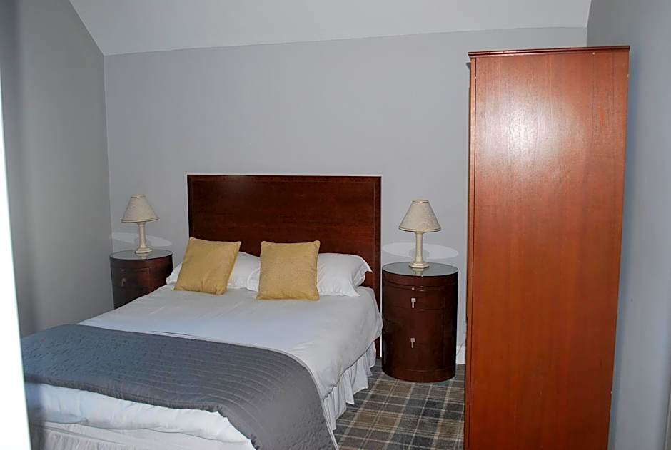 OYO Dunmar House Hotel