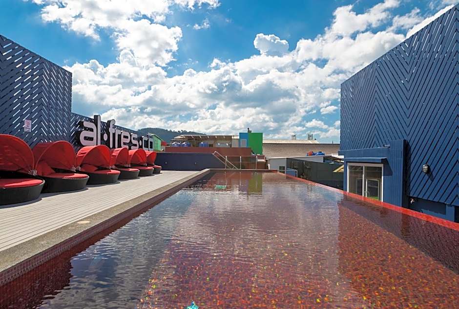 Alfresco Phuket Hotel