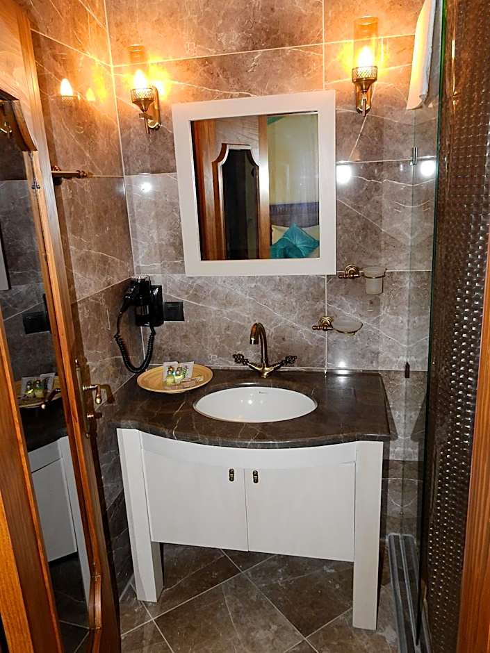 Orchis Hotel