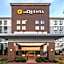 La Quinta Inn & Suites by Wyndham Atlanta Airport North