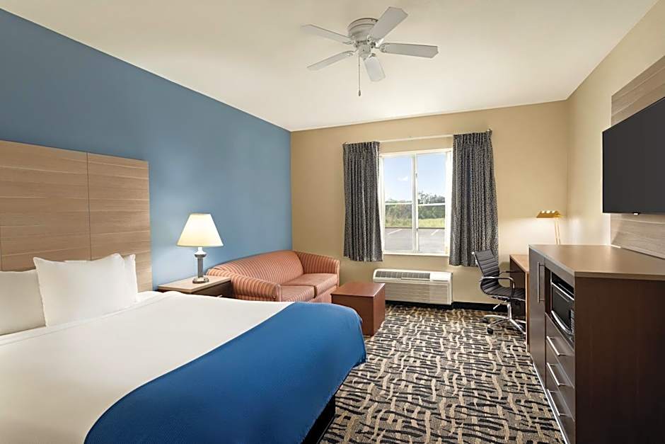 Baymont by Wyndham Ft. Leonard/Saint Robert