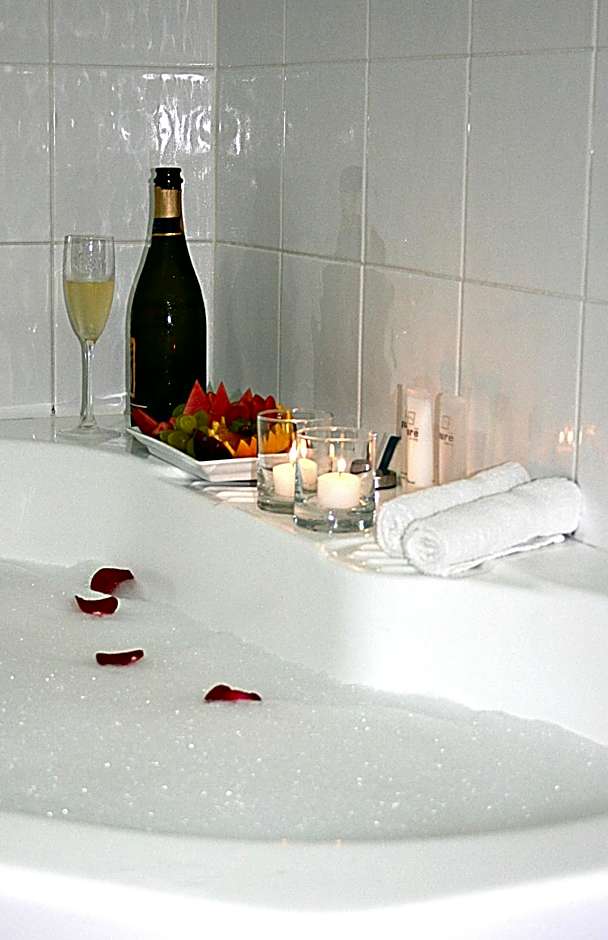 The Wellington Apartment Hotel