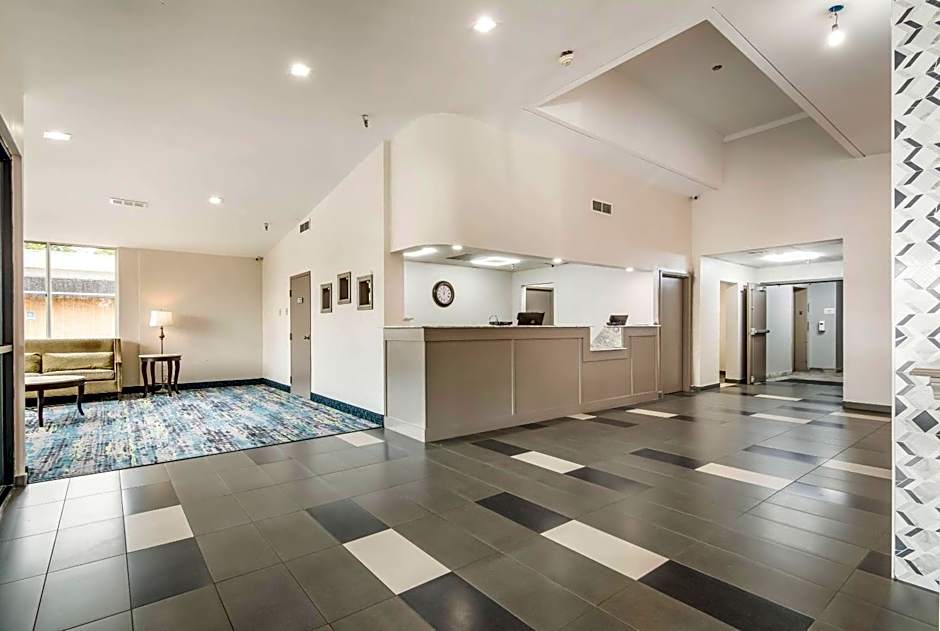Quality Inn Rochester West