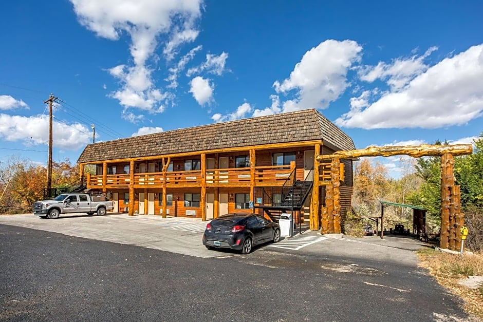 Rodeway Inn Pronghorn Lodge