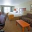 Holiday Inn Express Hotel and Suites Mason City By IHG