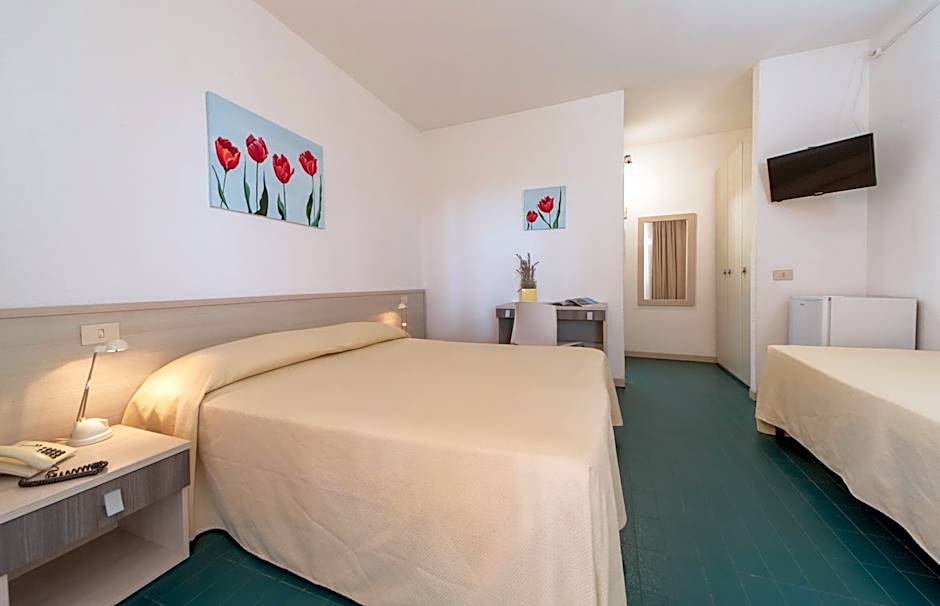 Hotel Marina 2