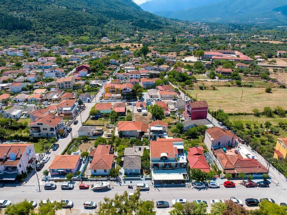 Filalithis Studios & Apartments