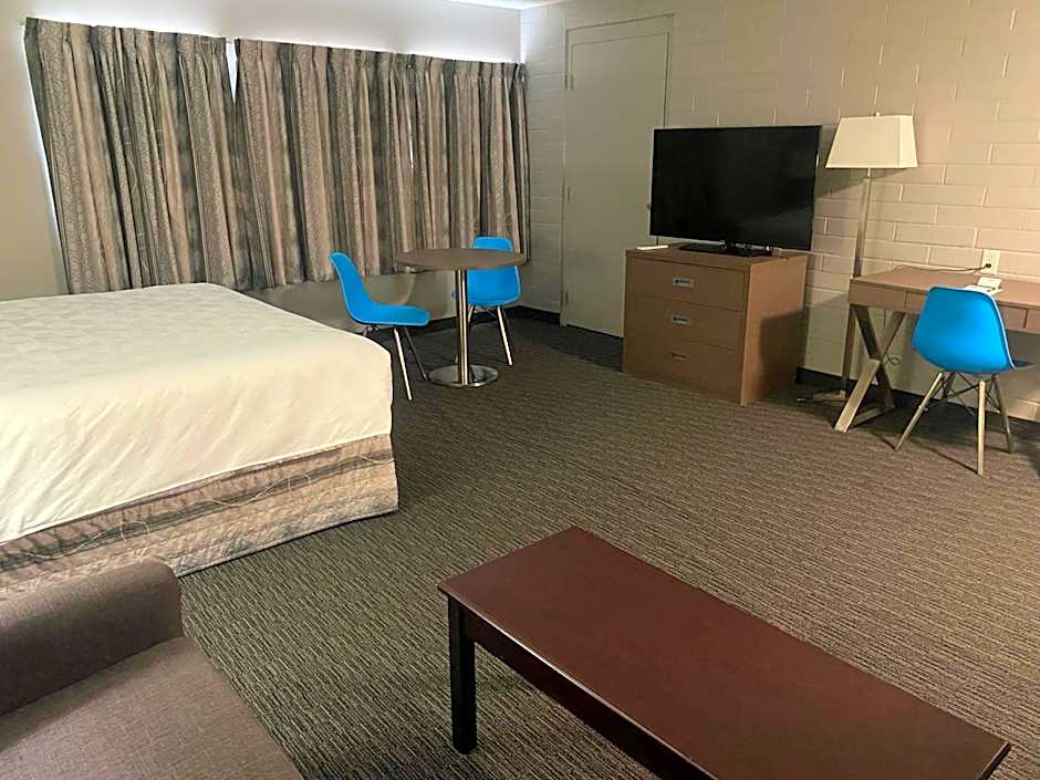 Travelodge by Wyndham Grande Prairie