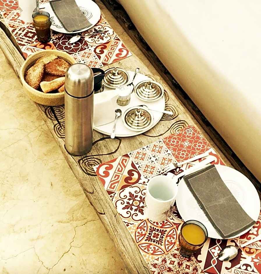 Riad 144