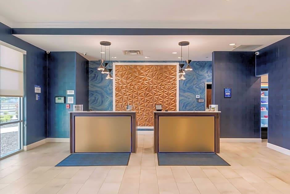 Best Western Plus St. Louis Airport Hotel