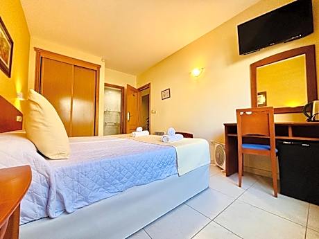Double or Twin Room with Garden View