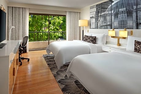 Traditional, Guest Room, 2 Queen, City View, Balcony