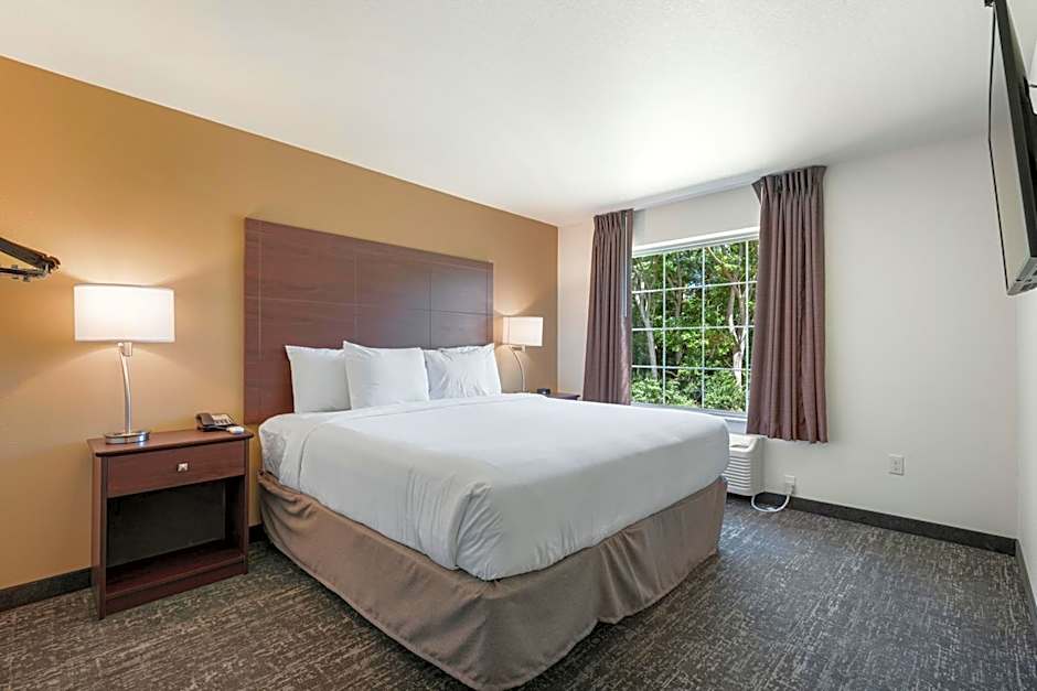 Cobblestone Hotel & Suites - Urbana