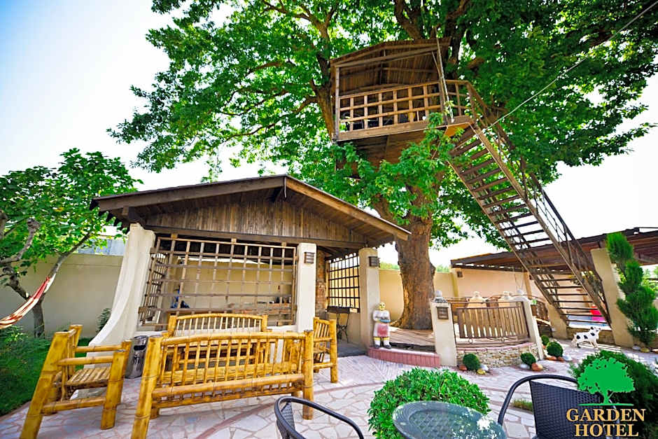 Garden Hotel