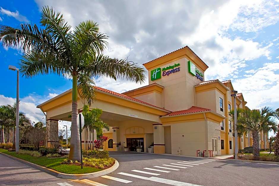 Holiday Inn Express Stuart By IHG