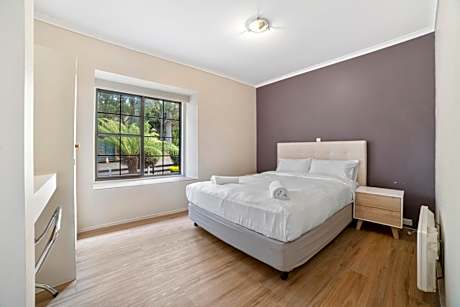 Queen Two-Bedroom Apartment