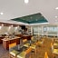 La Quinta Inn & Suites by Wyndham Houston Willowbrook