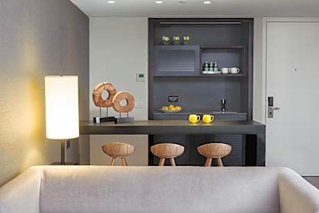 Deluxe Suite with Balcony