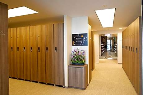 Single Bed in Male Dormitory Room with Shared Bathroom