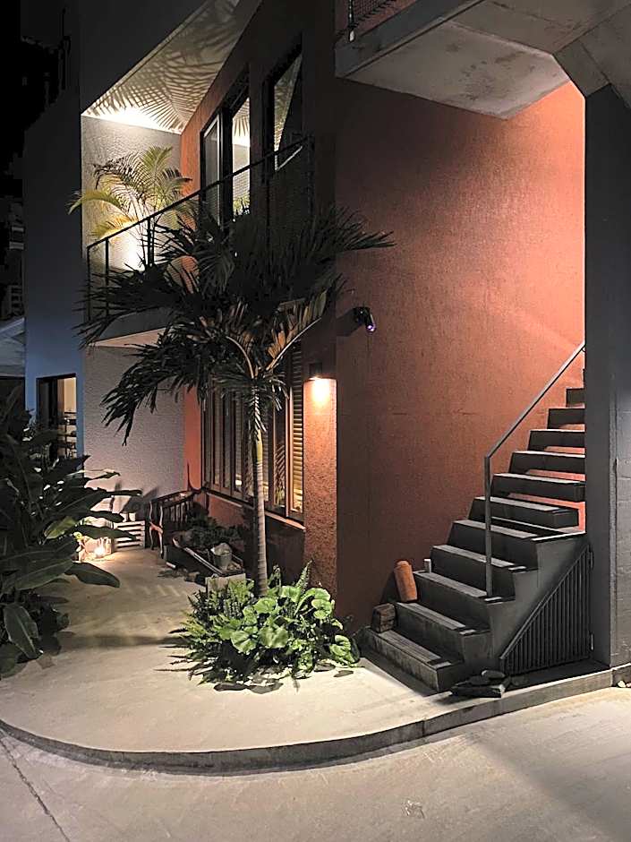 ON THE SAME HOTEL-All suite-