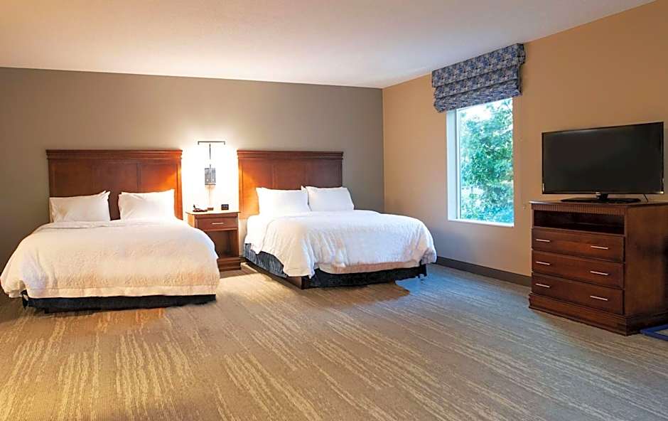 Foto 1 di 3 di 2 Queen Beds, Hearing Accessible