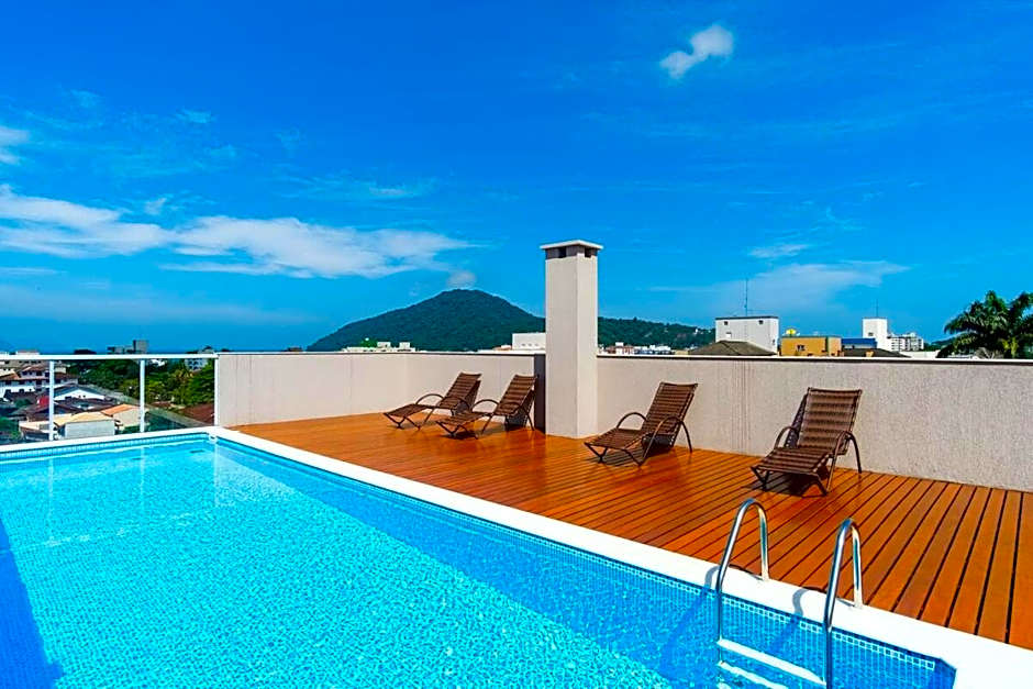 BH43 MAURO · BH43: ESTÚDIO COM VISTA, AR, PISCINA E VARANDÃO